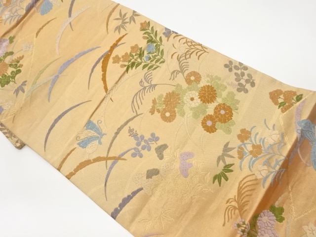 リサイクル　唐織雪芝に花々・蝶模様織出し袋帯